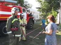 Проведены тренировки по эвакуации людей при пожаре в образовательных организациях района.